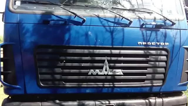 Видео: МАЗ с двигателем Mercedes-Benz — ТракСистемс